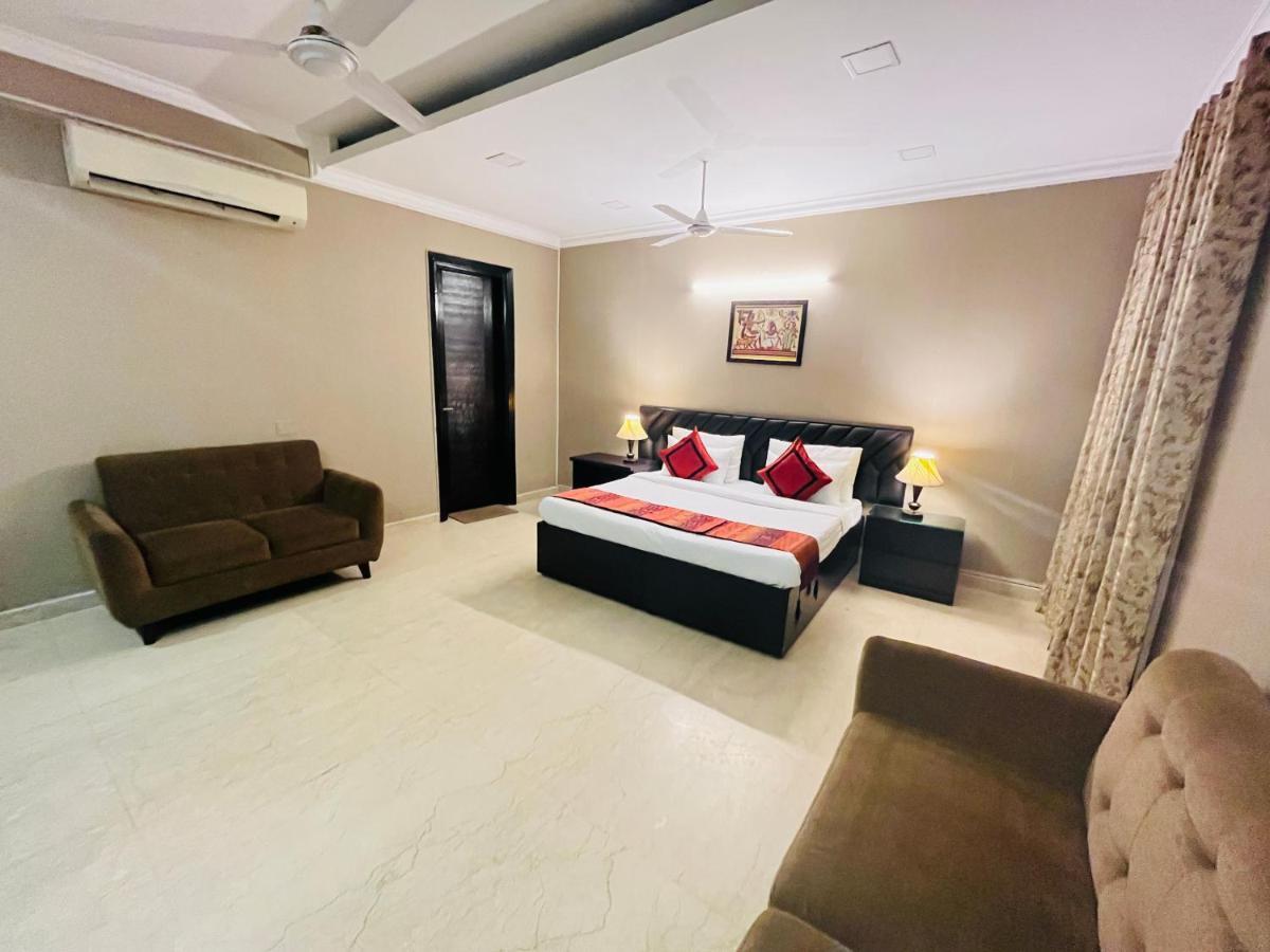 Abode Residency Safdarjung Enclave Near U S Embassy Delhi Hotel New Delhi Exterior photo