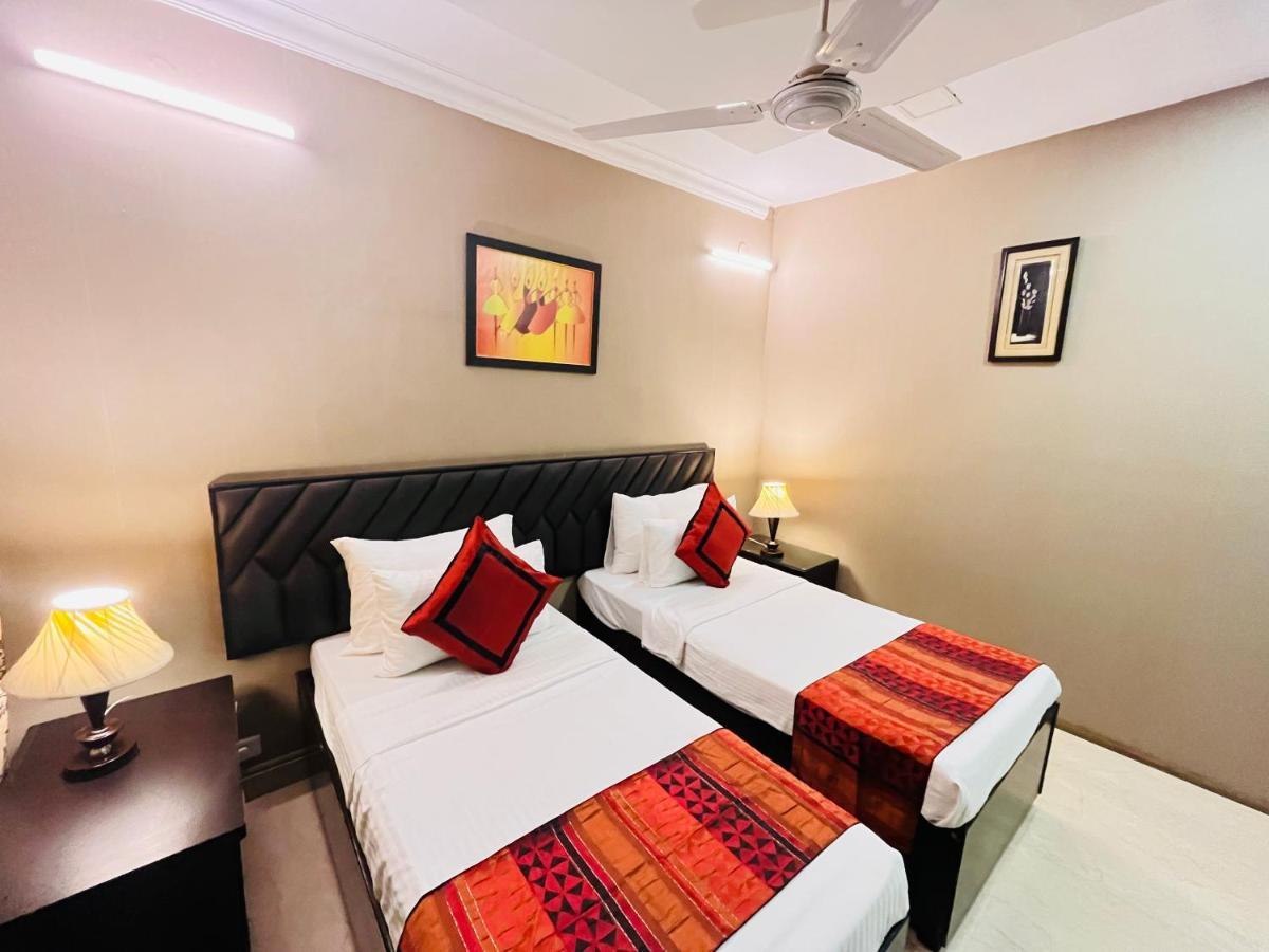 Abode Residency Safdarjung Enclave Near U S Embassy Delhi Hotel New Delhi Exterior photo