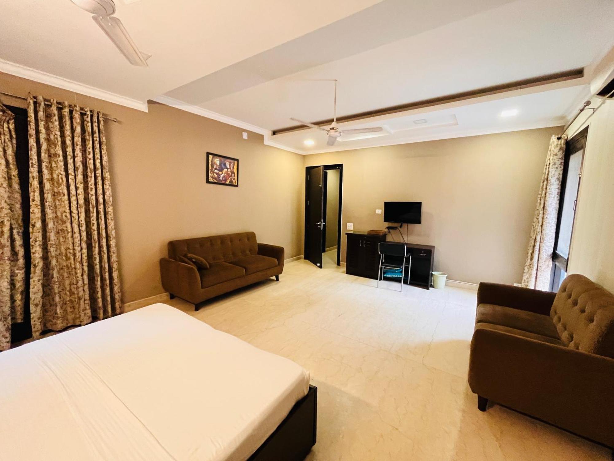 Abode Residency Safdarjung Enclave Near U S Embassy Delhi Hotel New Delhi Exterior photo